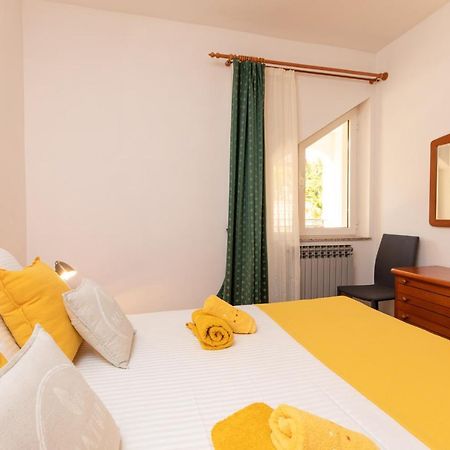 Apartments House ריסיקה מראה חיצוני תמונה