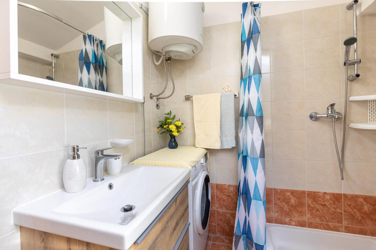 Apartments House ריסיקה מראה חיצוני תמונה