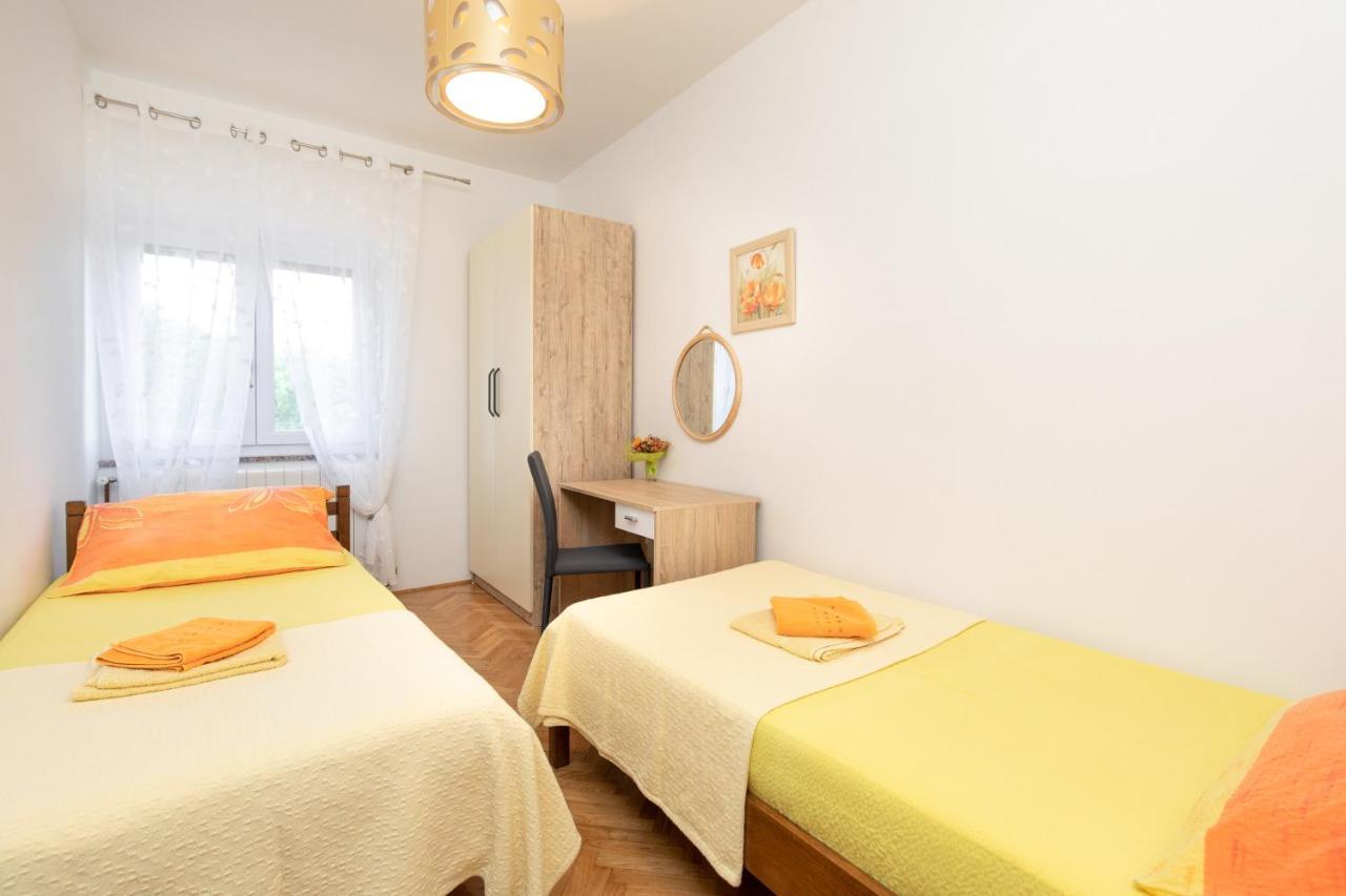 Apartments House ריסיקה מראה חיצוני תמונה