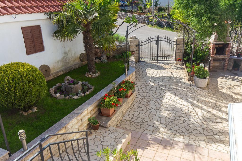 Apartments House ריסיקה מראה חיצוני תמונה